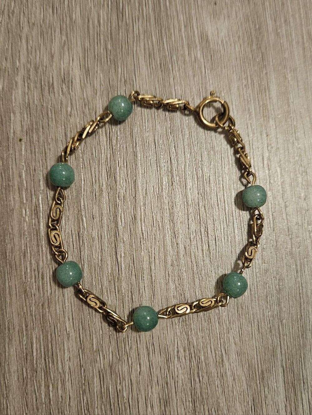 Source Unknown Gold Chain Bracelet with Green Beads